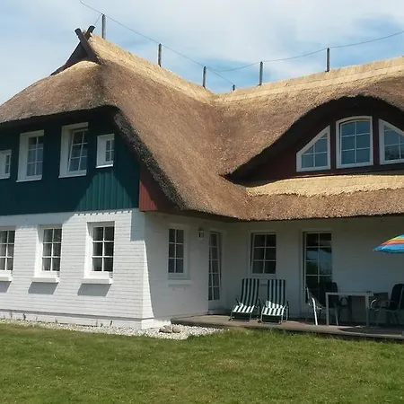 Auster Am Bodden * Born